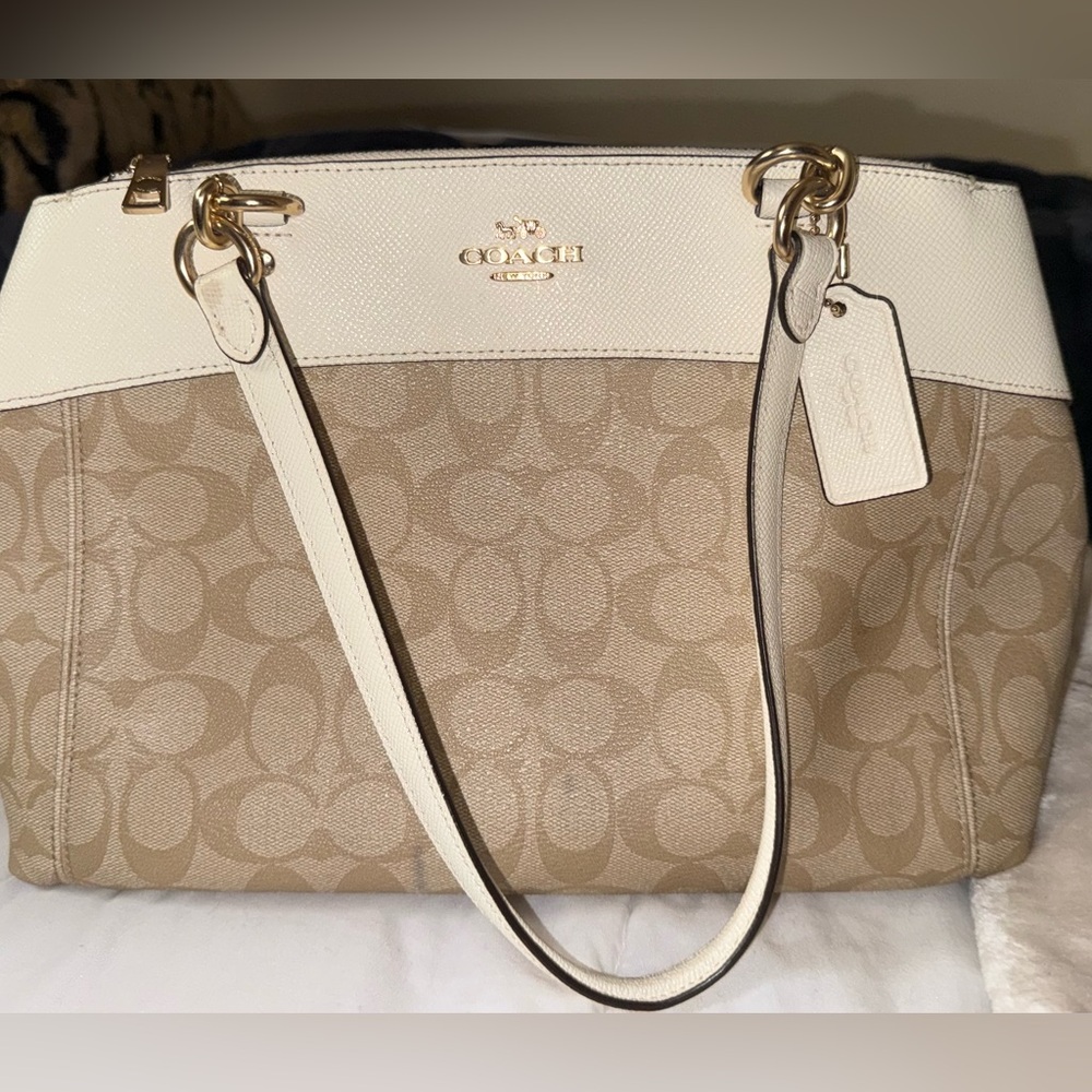 Coach Brooke Carryall - Like New - Picture 12 of 15